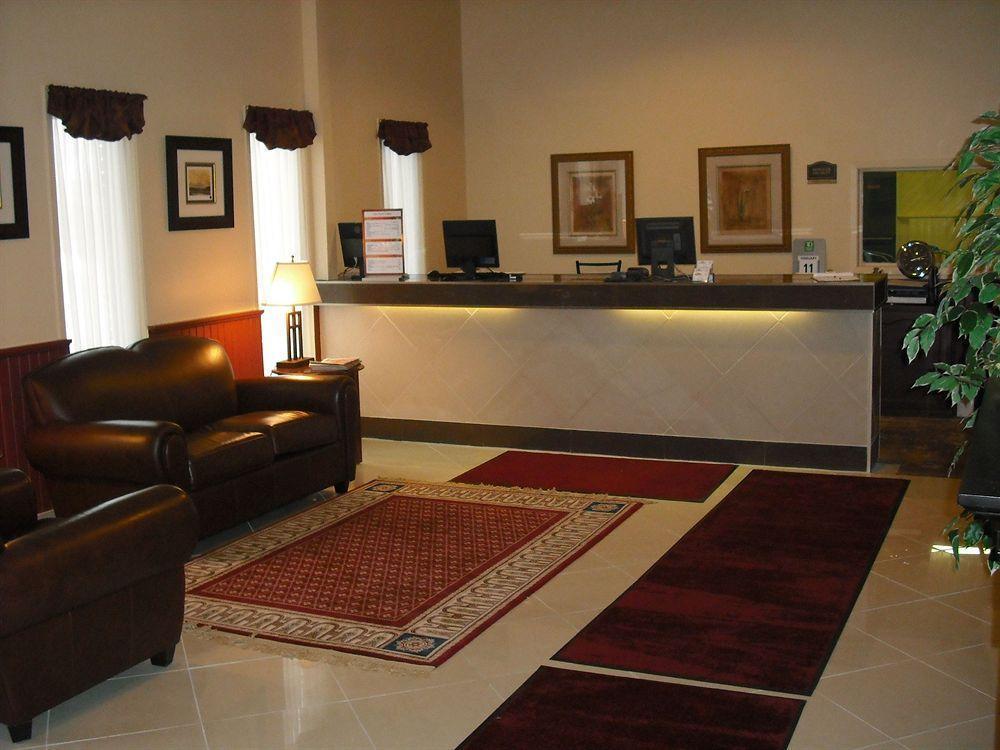 Red Pine Inn & Conference Centre Alliston Esterno foto