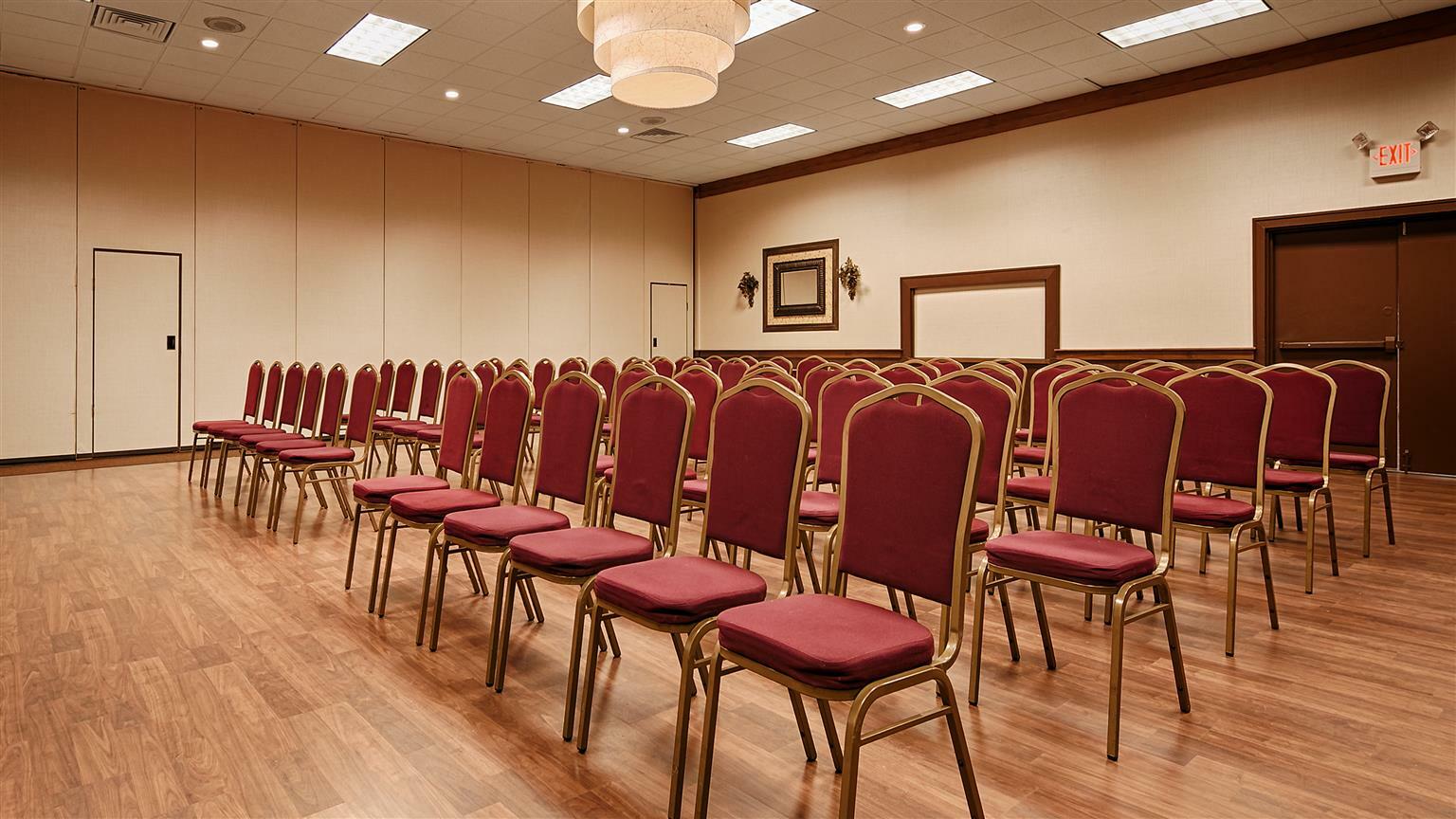 Red Pine Inn & Conference Centre Alliston Esterno foto